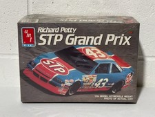 AMT Ertl 6728 1/25 43 STP Richard Petty Pontiac NASCAR Model NEW NOS SEALED 1990
