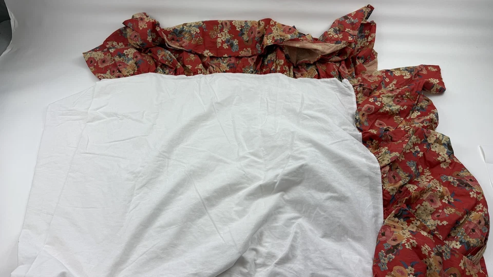 Falda de cama LRL Ralph Lauren floral con volantes y almohada roja falsa 100 % algodón Foto 3 de 3