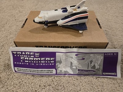 Transformers Universe Classics Generations ASTROTRAIN Triple Changer - Complete