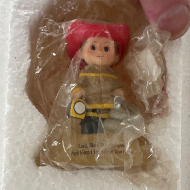 1998 Lord Bless This Firefighter Figurine in Protective Praying Hands Statue