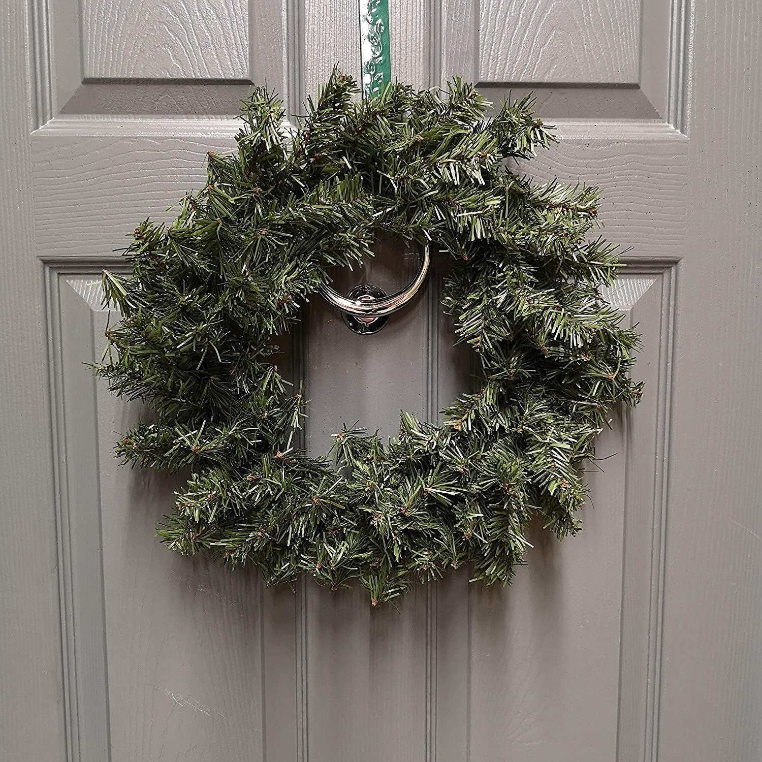 Green 40Cm Plain Canadian Pine Artificial Christmas Wreath - Image 2