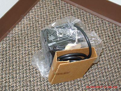 Crestron Executive EVC-1 Volume Control New Old Stock