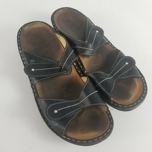 black sandals with 2 straps