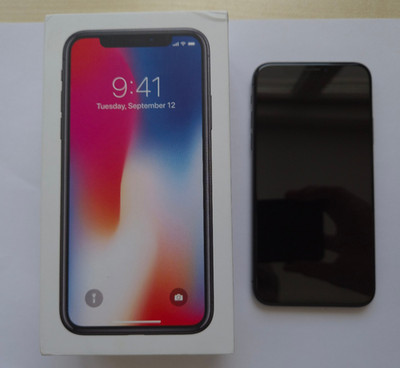 Apple iPhone X - 256GB - Space Grau (Ohne Simlock)