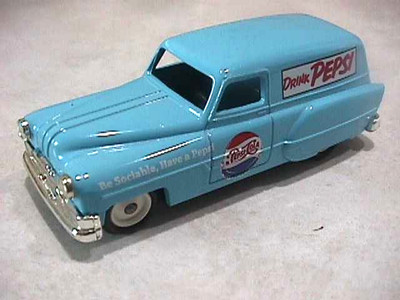 1953 Pontiac Pepsi-Cola Delivery Van - Lledo Days Gone - Die-Cast Model