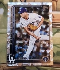 Evan Phillips Diamante Foil 2025 Topps Update Series Card #US18 LA Dodgers