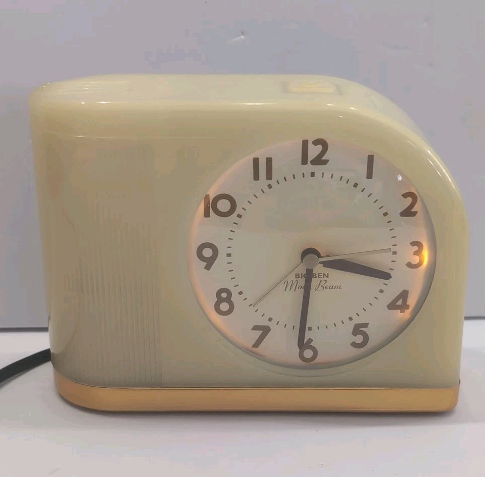 Flashing Alarm Snooze Model 43000 Mcm Retro