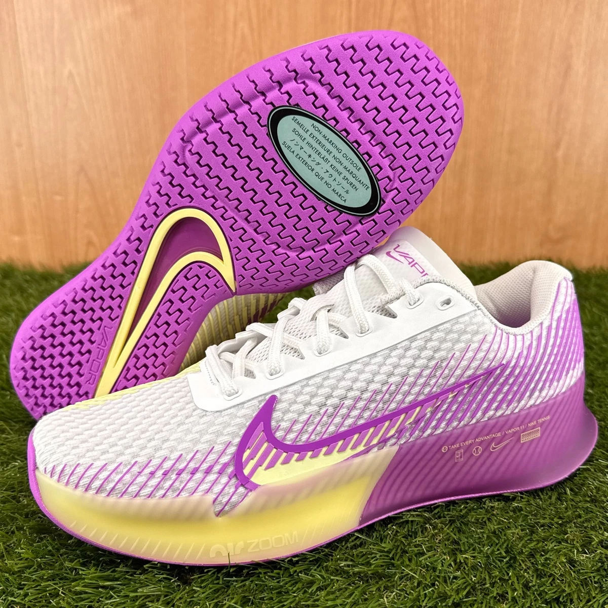 NikeCourt Air Zoom Vapor 11 HC White Fuchsia Dream W for  display picture 3
