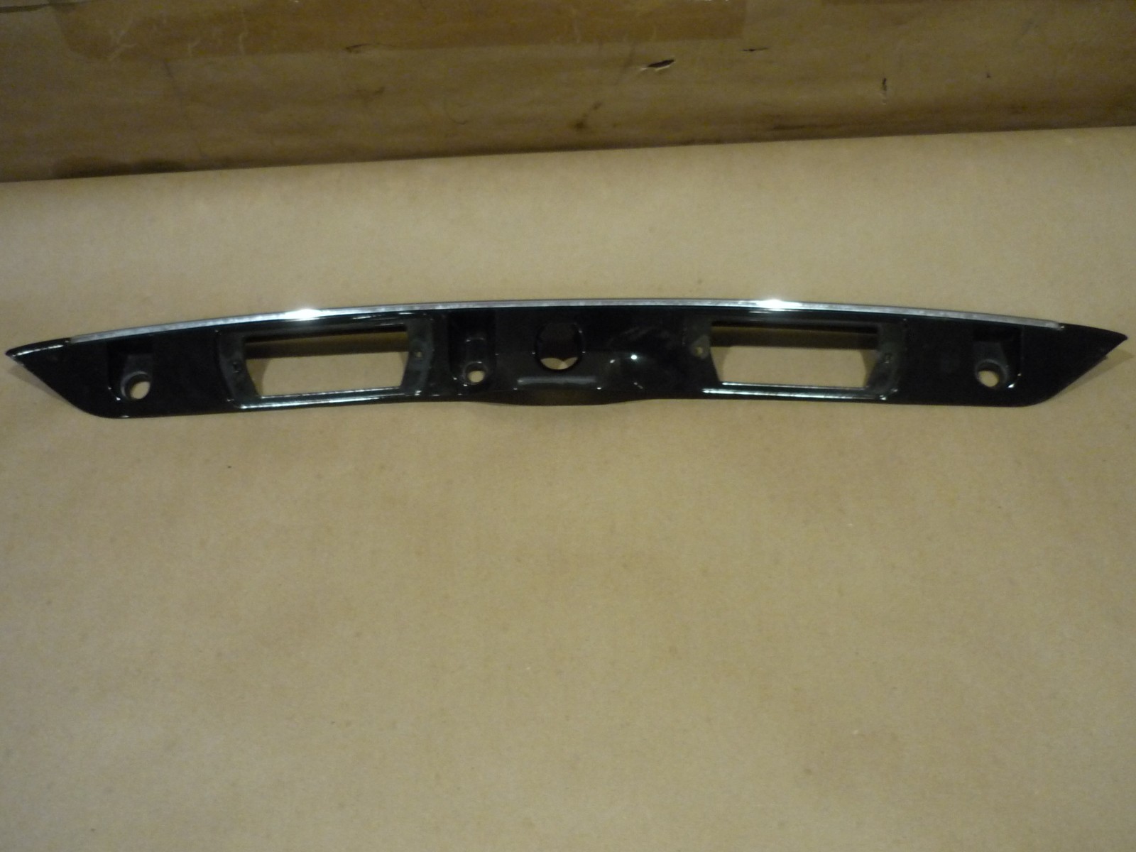 Maserati Coupe Spider - Rear Moulding Panel Without Lights- P/N 980001202