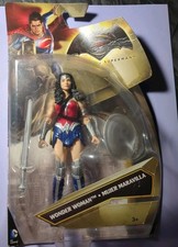 Batman v Superman Wonder Woman (New in Box-back Card Damage)