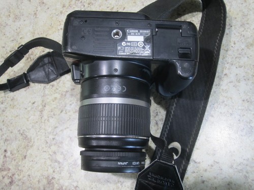 Canon EOS Rebel XTi DS126151 Digital SLR Camera - Tested - lens, bag, etc. - Picture 6 of 24