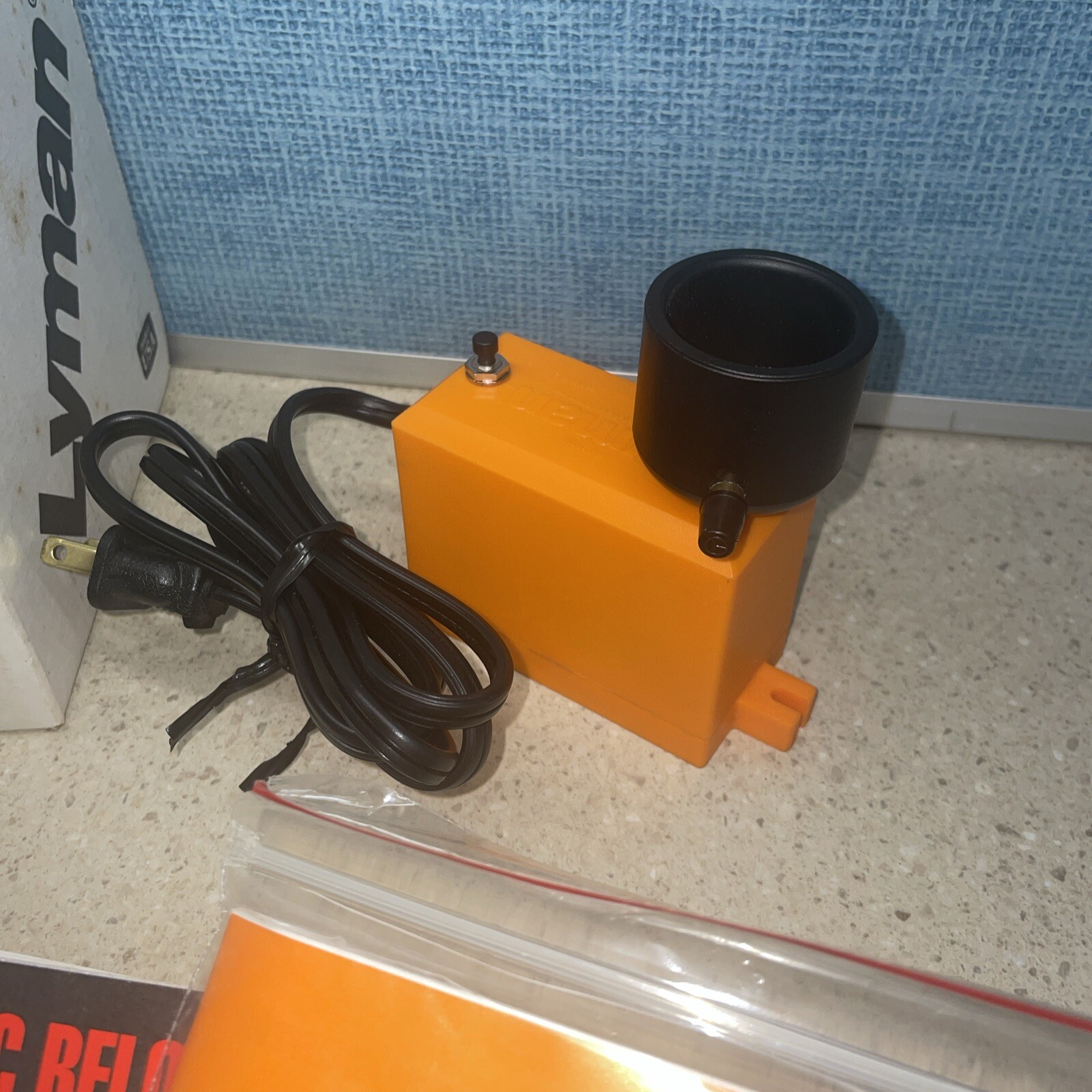 Lyman Products Electric Auto Gun Powder Trickler 7832190 + Reloading