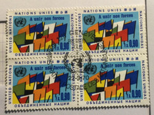 Timbres Nations Unies Genève N°10 oblitéré 1er jour 22/09/70 ( bloc de 4 )