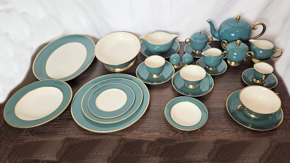 Flintridge California China SYLVAN Teal Green w/ Gold MCM, VNT