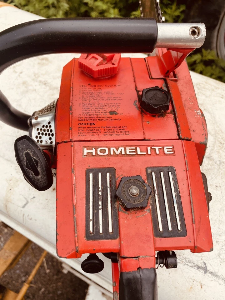 Vintage Homelite Super EZ Automatic Chainsaw Parts Or Repair With Case And tool - Image 3 of 4
