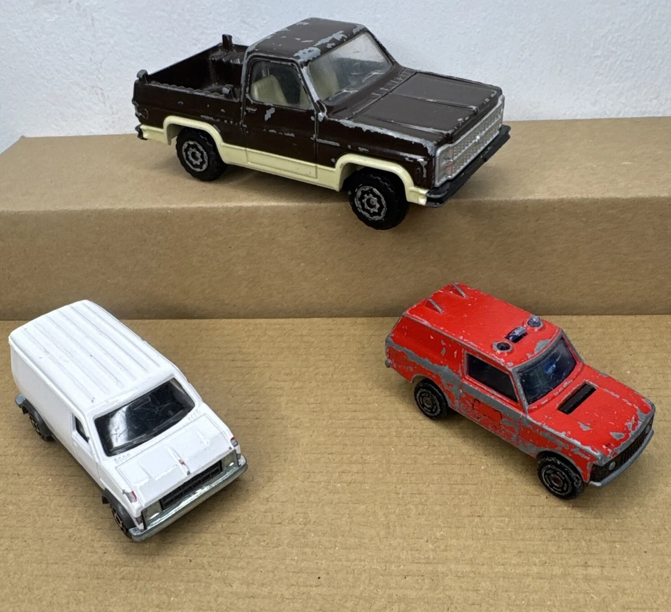 Paquete Majorette camión/furgoneta x3 Fourgon Range Rover Blazer usado Foto 2 de 4