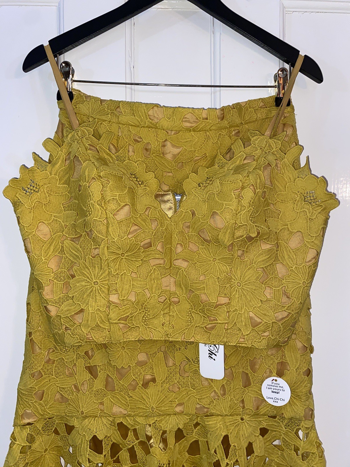 CHI CHI LONDON 'gillie' mustard crop top and midi skirt set sz.12 image 2