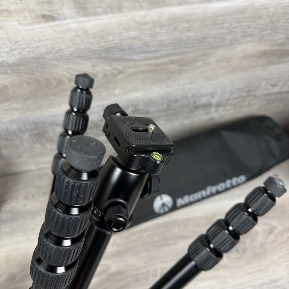 Manfrotto Element MKELEB5BK-BH Travel Camera Tripod With Carrying Case - Bild 4 von 4