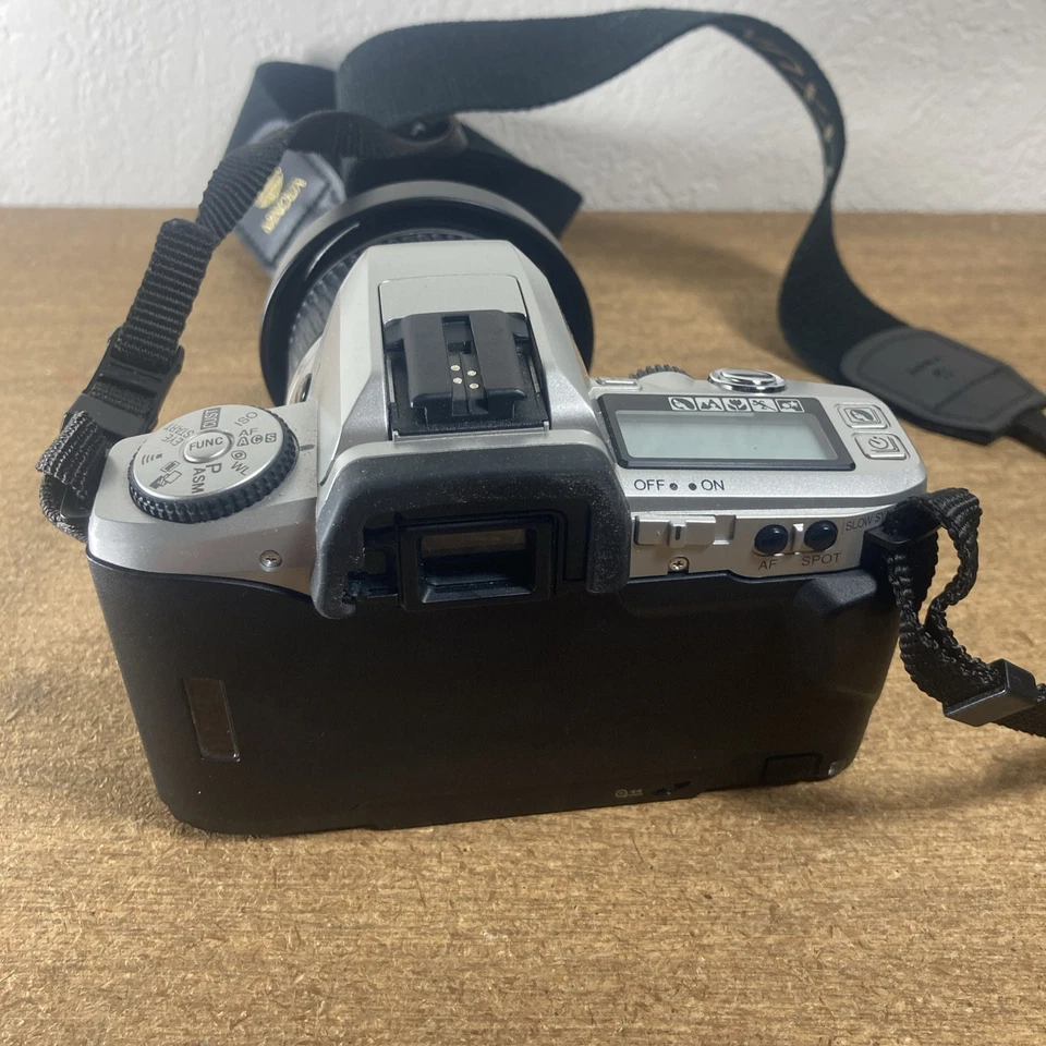 Lente Minolta Maxxum 5 con zoom AF 55 mm 0,4 M/1,3 pies Macro AF 28-80 mm probada funciona Foto 4 de 4