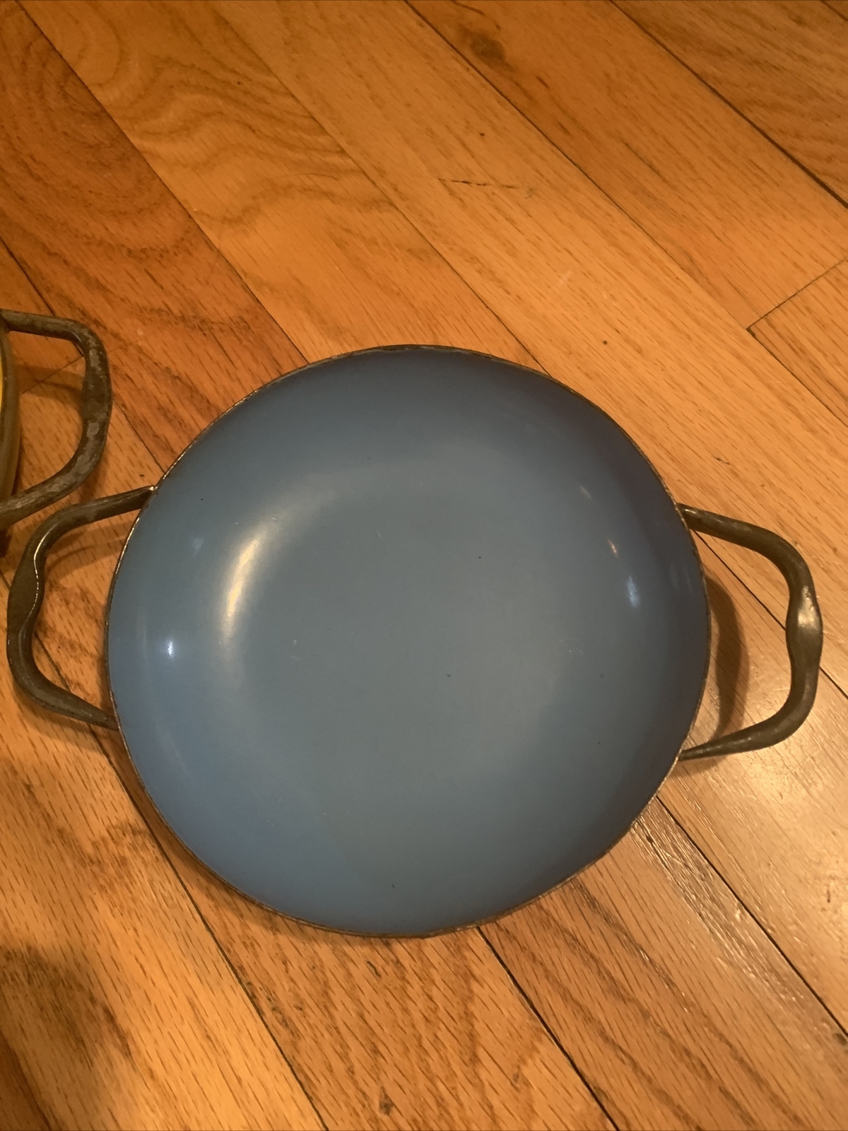 Picture 3 of 12