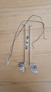 Medion Akoya – Ersatzteile,  Scharniere, Kamera, WLAN Antennen