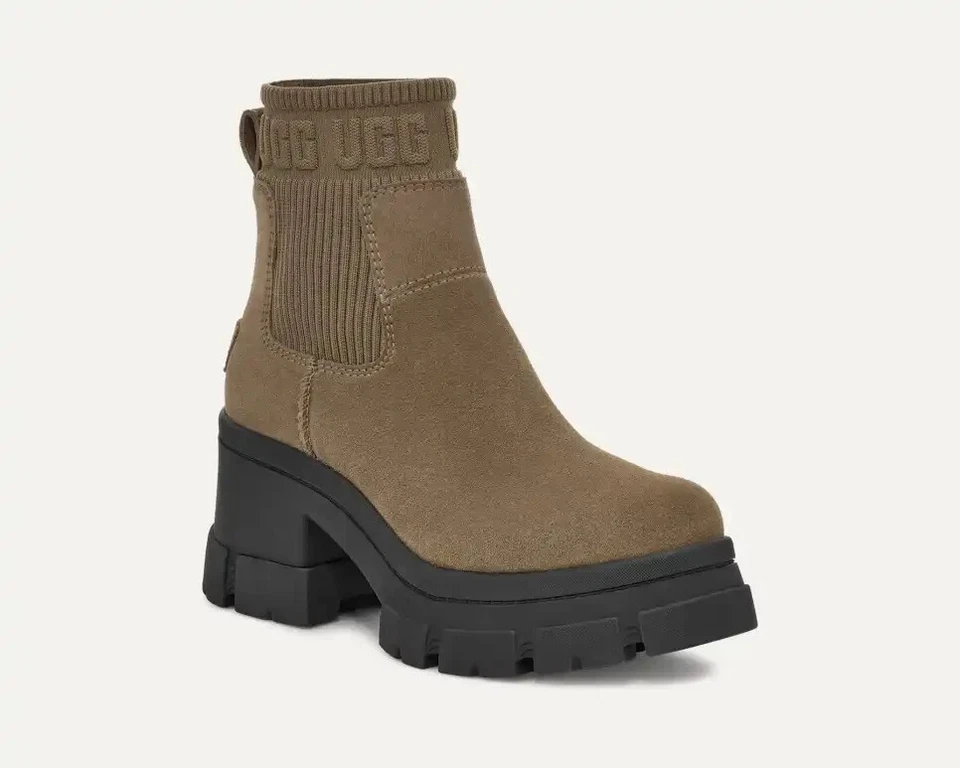 NIB UGG Women's Brooklyn Chelsea Boots in Hickory - Image 4 of 4