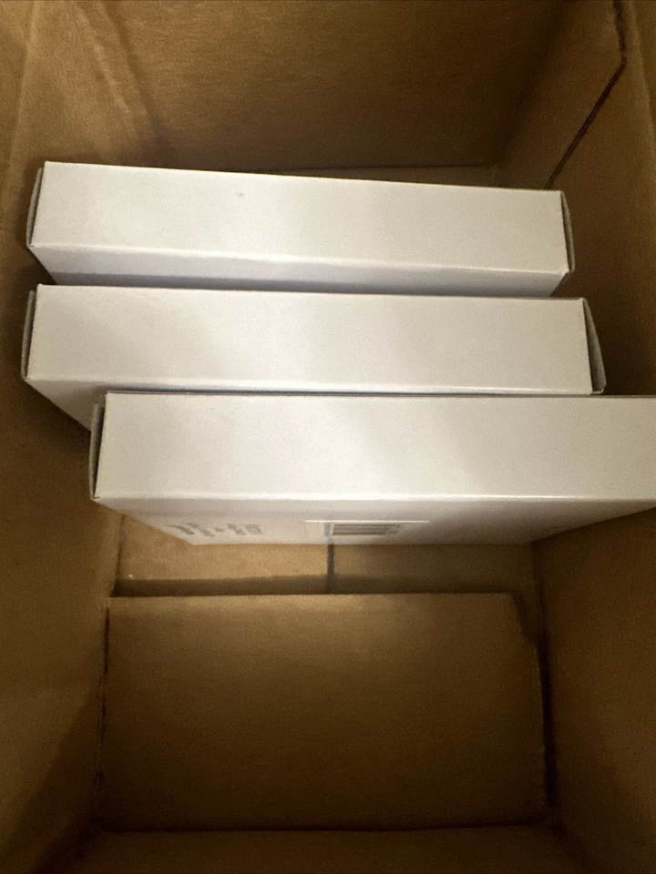 Box Of 6 Neutrogena Prep + Correct Primer Redness Correcting 10 - Image 3 of 3