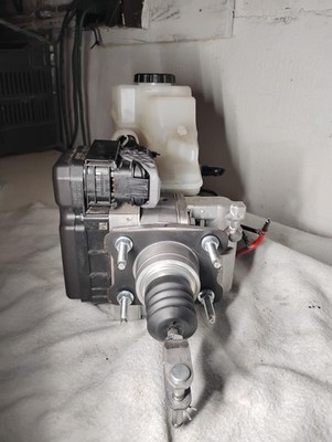 2020-2022 TOYOTA COROLLA HYBRID POWER BRAKE BOOSTER MASTER