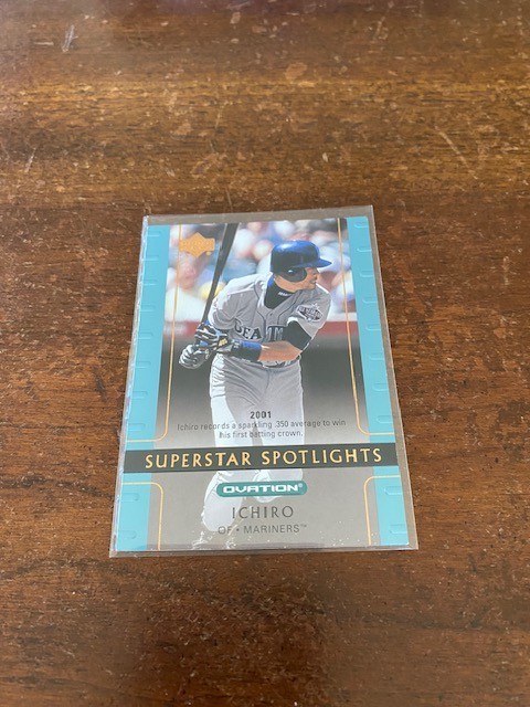 2002 Upper Deck Ovation - Superstar Spotlights Ichiro Suzuki #92 - FREE SHIPPING