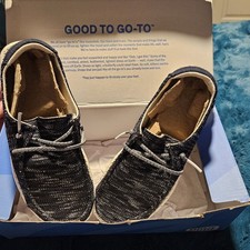 Hey Dude Wendy Stretch Sox Women  s Size 6 Navy Blue New in Box