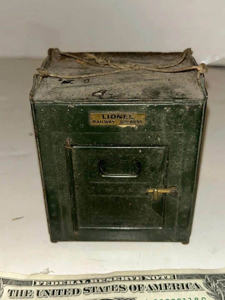 Vintage 100%~ ORIGINAL Lionel Prewar #205 Toy Metal Freight Container & Chains - Image 4 of 4