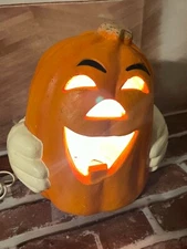 The Paper Magic Group 1998 jack o lantern pumpkin carved light up Halloween
