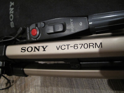 Sony Remote Control Tripod VCT-670RM Cameras Camcorders W/OCamera Mount Bracket