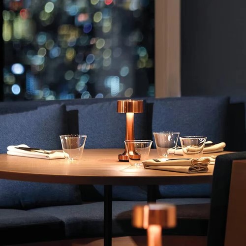 lampada da tavolo TOUCH retrò in metallo LED luci notturne ricaricabili - Imagen 4 de 9