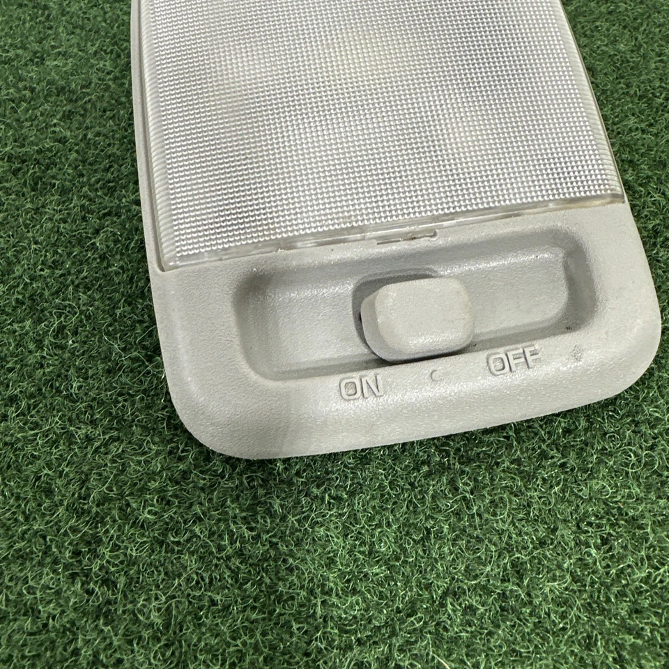 Luz domo mapa superior trasero y de carga gris Nissan Titan e Infiniti OEM Foto 3 de 4