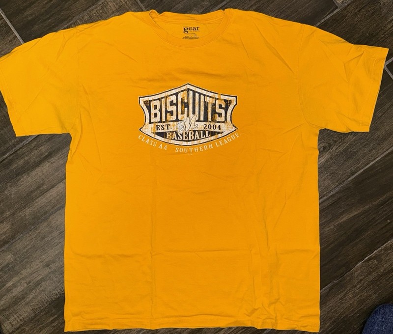 Montgomery Biscuits (Alabama) logo Milb T-Shirt Men Size L - Vintage - Yellow