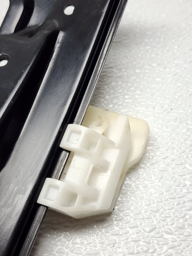 Window Regulator Upgraded Clip for 2007-2010 Chrysler Sebring Front Right - Picture 6 of 12