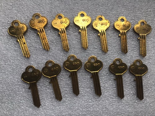 EA-1  Brass  key  blanks   EA1  locksmith         13 KEYS                   [T]
