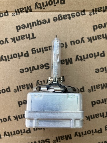 OEM D3S 6000K 42403 42302 66340 66340HBI HID XENON HEADLIGHT BULB - Picture 4 of 9