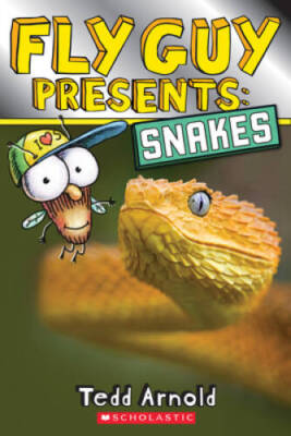 Fly Guy Presents: Snakes (Scholastic Reader, Level 2) - Paperback - GOOD