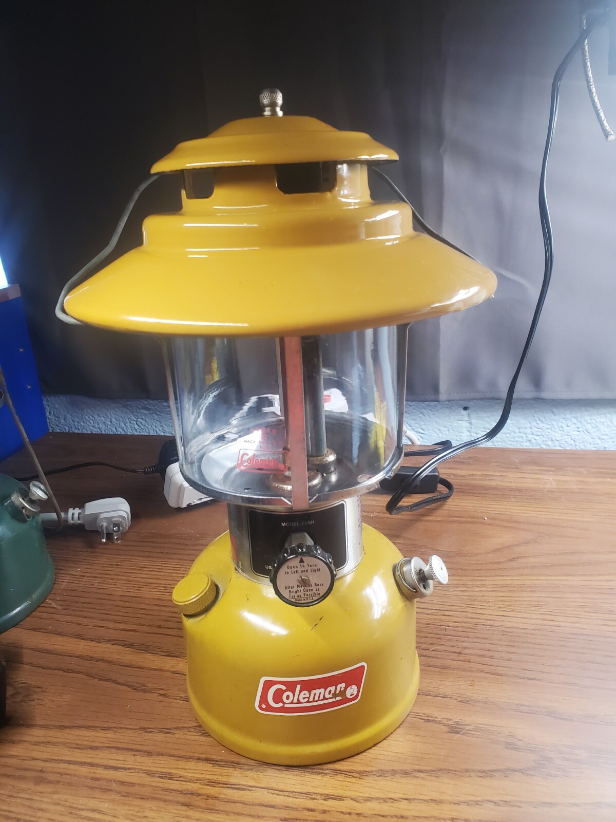 Coleman GOLD BOND 228H Gas Camping LANTERN 274 eBay