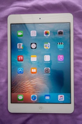 Apple iPad mini (1st generation) · 64GB · Wi-Fi