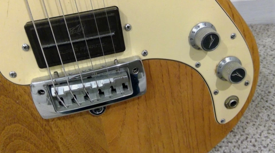 Guitarra Eléctrica Peavey T-15 Años 80 Hecha en EE. UU. Rara ACABADO MADERA NATURAL Foto 4 de 4