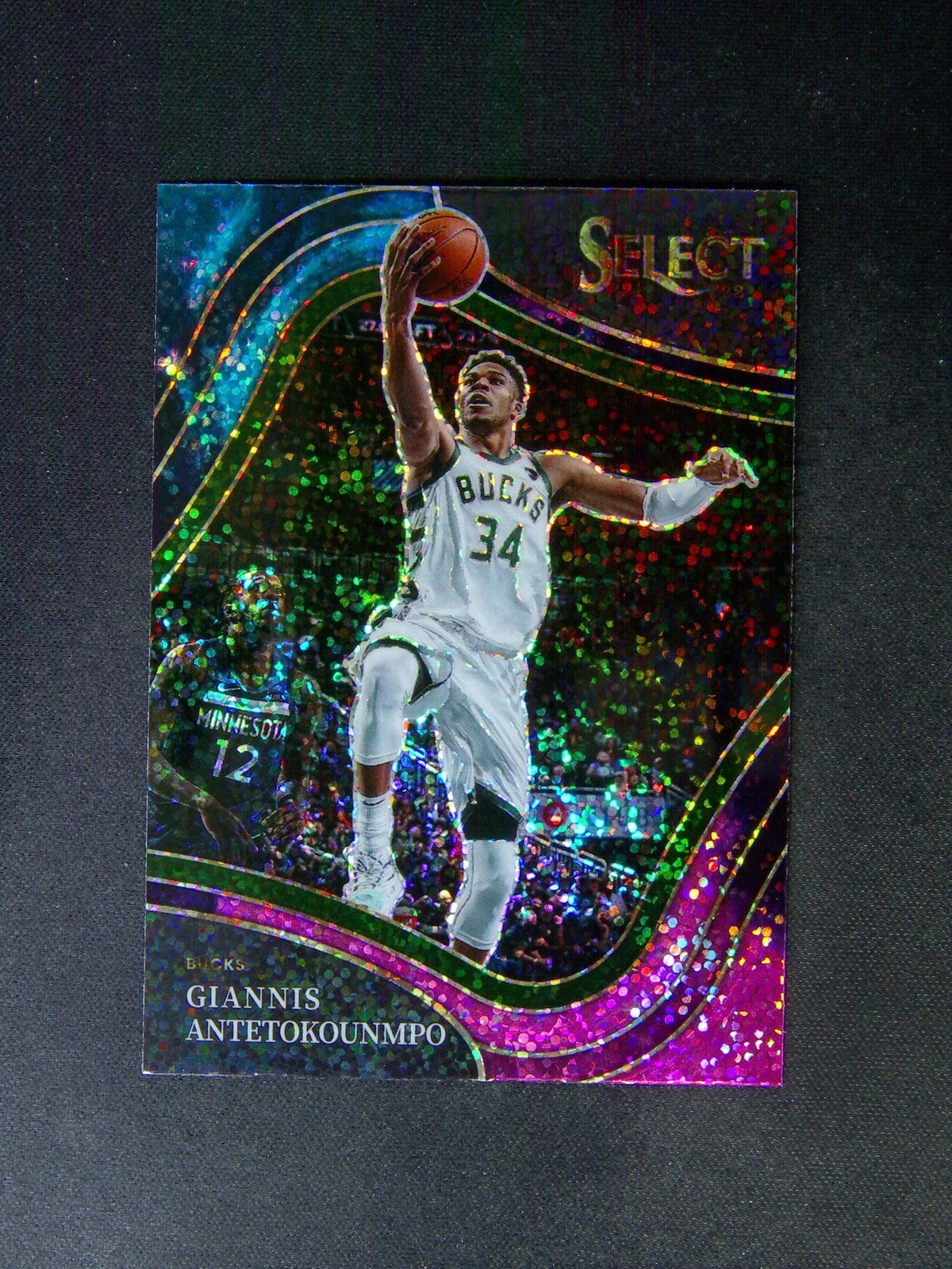2021-22 Panini Select Giannis Antetokounmpo #292 Courtside Cosmic Prizm SSP