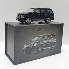 MASDI 1:64 2005 Escalade Diecast Model Car