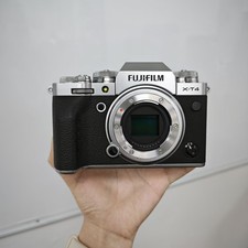 95 NEW Fujifilm X-T4 26.1MP Mirrorless Digital Camera Body Black With Charger