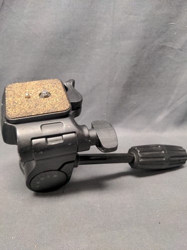 Promaster 4400 Head. Good Condition. W/quick release attachment FREE SHIPPING. - Picture 2 of 7