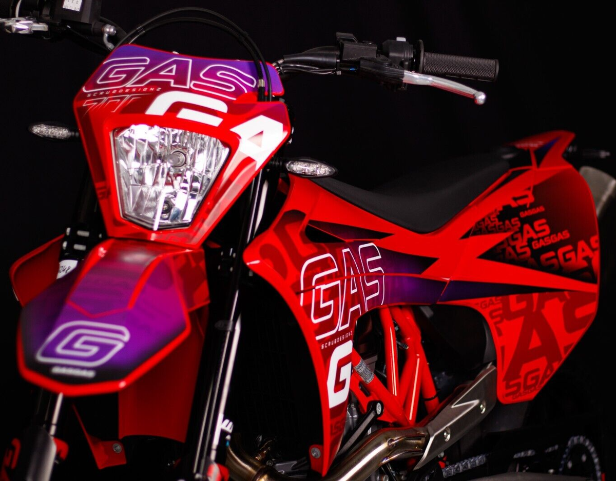 GAS GAS SM 700 Supermoto 2022 2023 2024 Kit adesivi decalcomanie grafiche SCRUB! EUR 198,62