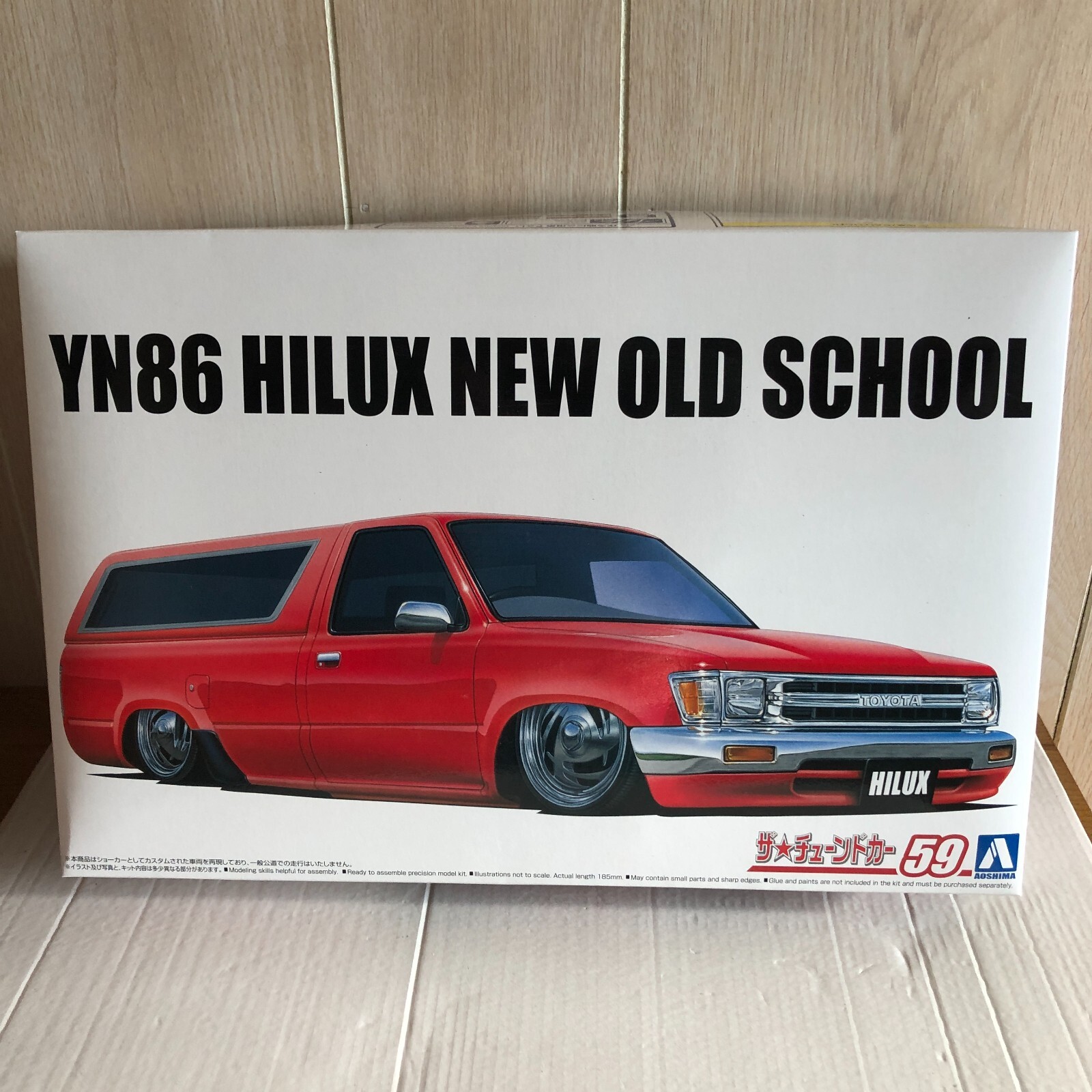 Toyota Hilux New Old School YN86 Aoshima 1/24 Model Kit