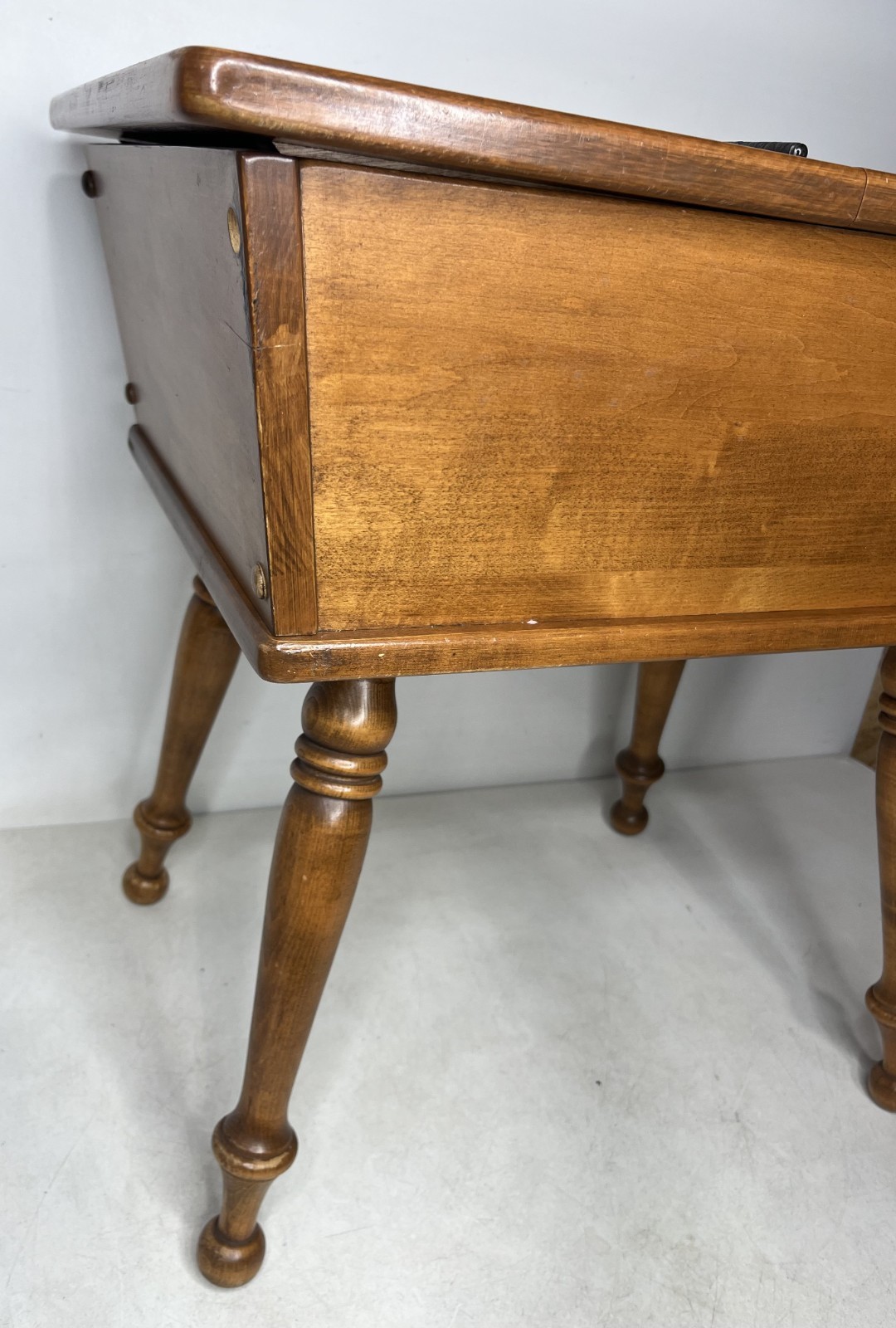 Vintage Ethan Allen Early American Solid Maple Lift Top Sewing Table Dough Box